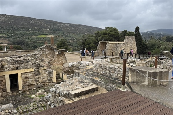 Exploring Crete: Bob’s Trip to Greece’s Largest Island